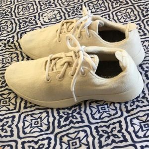 Allbirds sz 9 merino wool casual sneakers off white